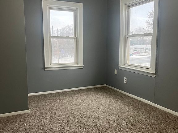 3rd image of 1071 Fairbanks Pl #1