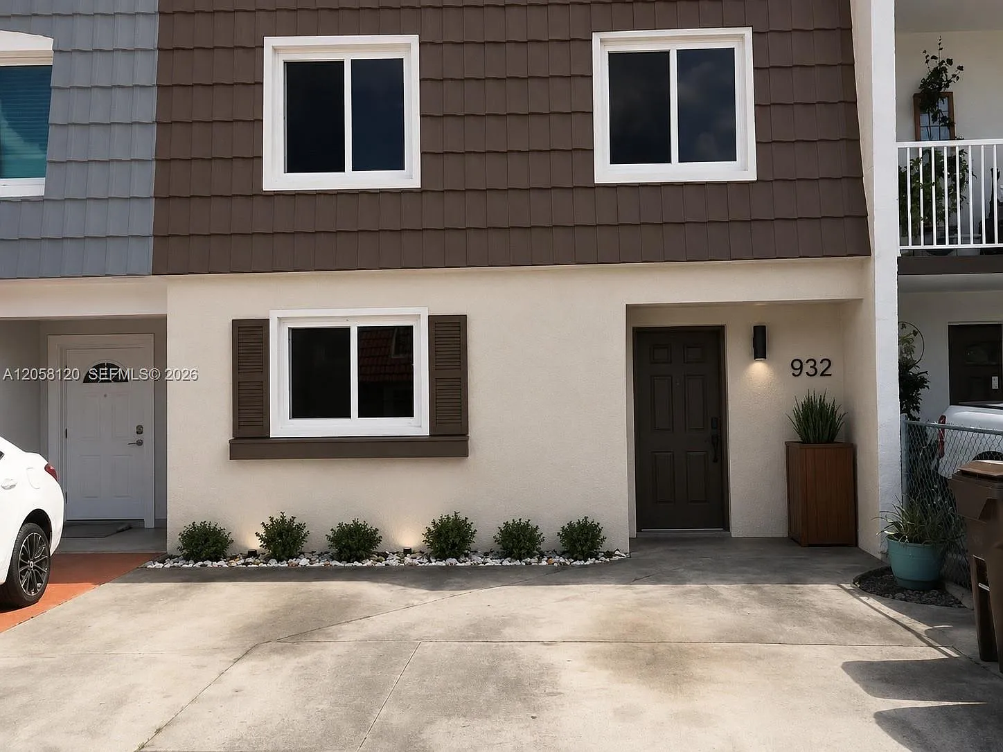 Bradley Estates — Photo 1
