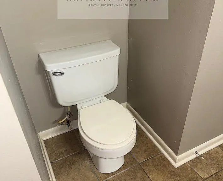107 Club Ln #B — Photo 15