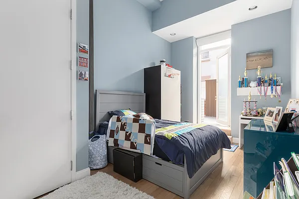 Sold by Compass | media 7