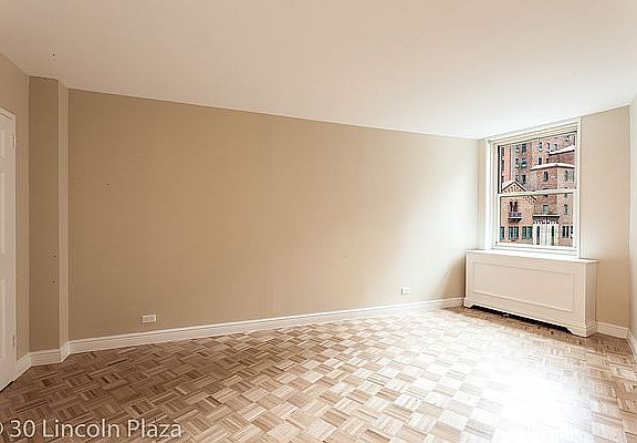 3rd image of 30 W 63rd St APT 5S