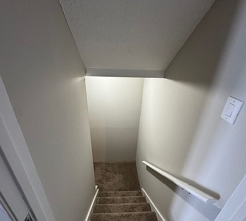 5th image of 3929 Bronson Ct #3929