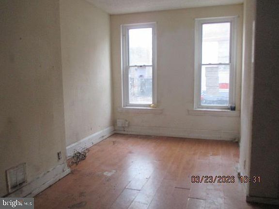 3rd image of 2019 E Orleans St