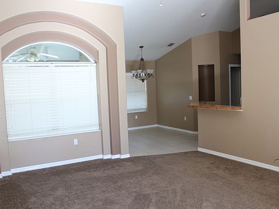 5th image of 68 Whittington Dr