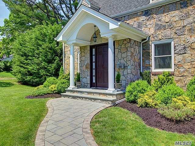 1st image of 108 Circle Dr