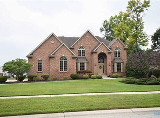8739 Willow Pond Blvd, Sylvania, OH
