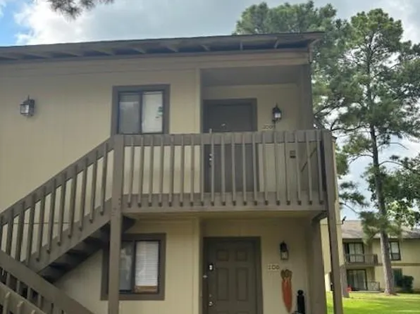 15919 Golf Club Dr APT 208, Crosby, TX 77532