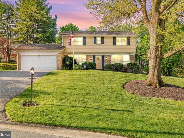 106 Circle Dr, York, PA 17406