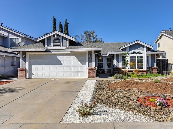 2nd image of 949 Sandemara St