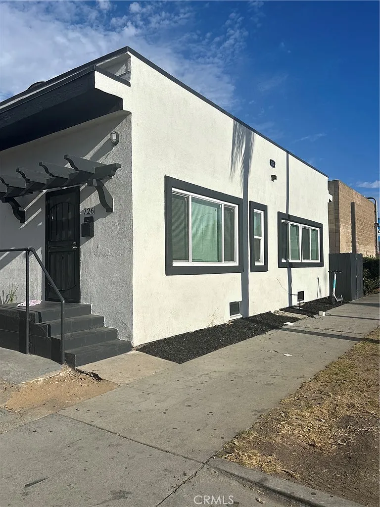 Studio, 310 sqft, $1,295 — Photo 1