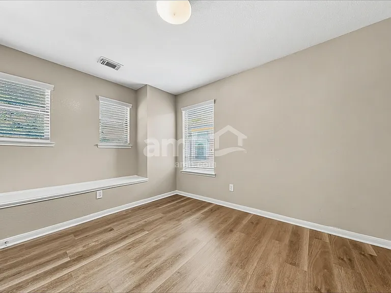 16311 Hayesford Ln — Photo 15