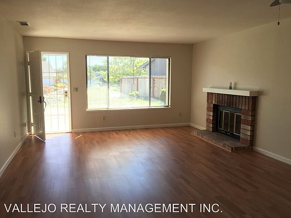 2nd image of 120 Bluebell Pl
