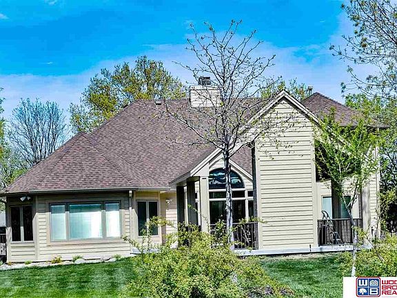 4th image of 8537 Chaparral Cir