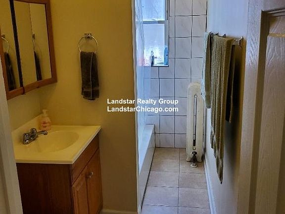 5th image of 1347 W Touhy Ave APT 3S