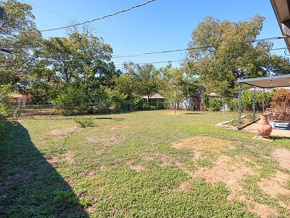 5th image of 8502 Putnam Dr