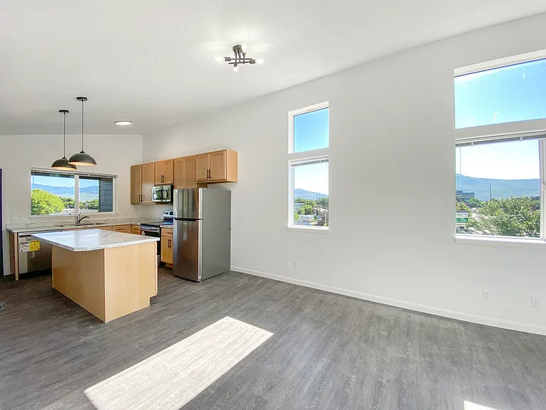 2120 South Ave W #304 — Photo 5