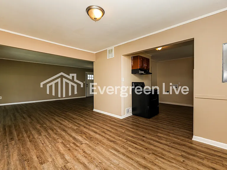 4434 Reading Rd — Photo 7