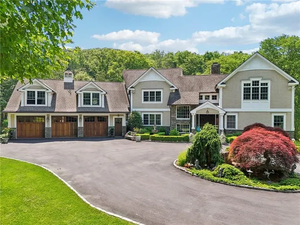 21 Deer Creek Lane, Mount Kisco, NY 10549