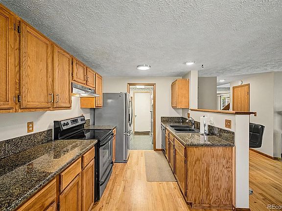 5th image of 5884 W 93rd Avenue