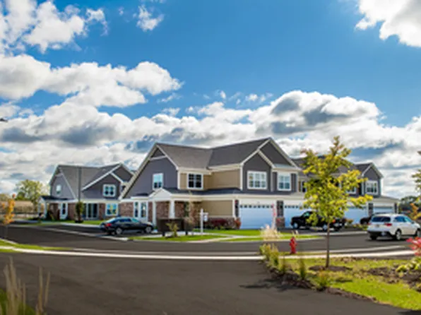 715 Verandah Dr, Hanover Park, IL 60133