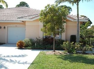 352 Coral Trace Cir W, Delray Beach, FL 33445