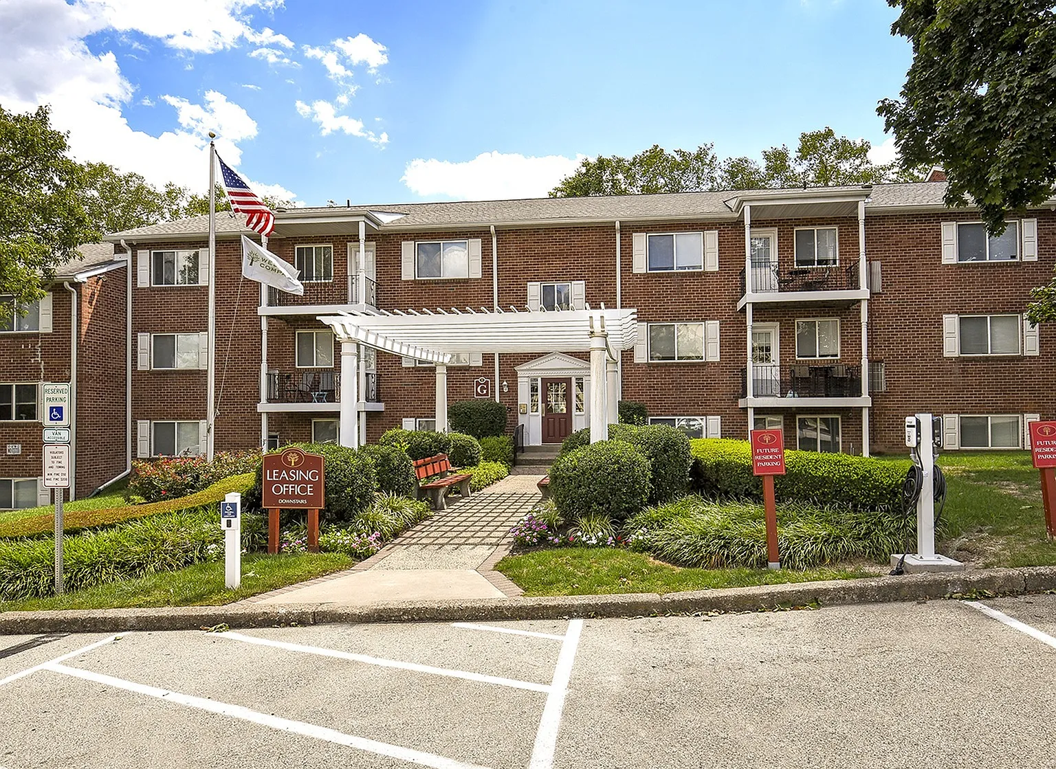 Jamestown Village Apartments — Photo 2