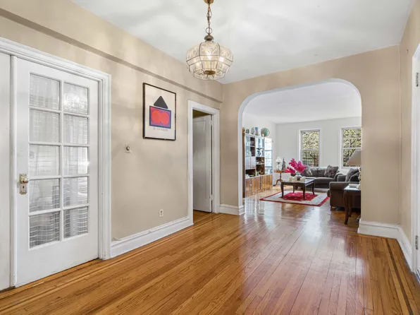 1100 Grandconcourse image 1 of 8