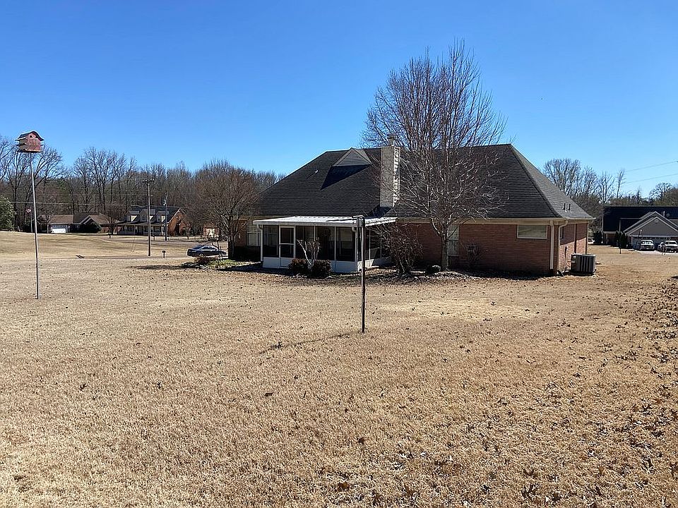 1st image of 4676 Henry Dr