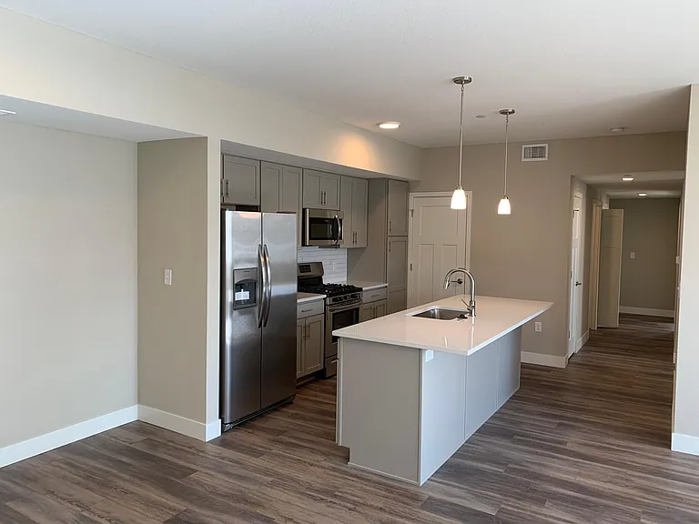 230 S Cherrywood Dr #103 — Photo 6