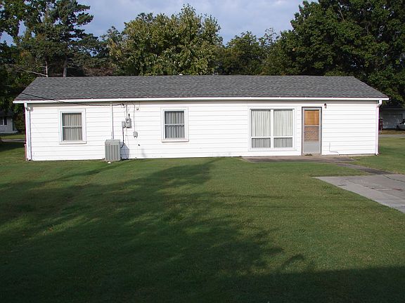 3rd image of 1222 Cherrington Ave