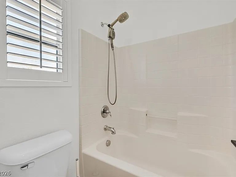 913 Hickory Park St — Photo 12