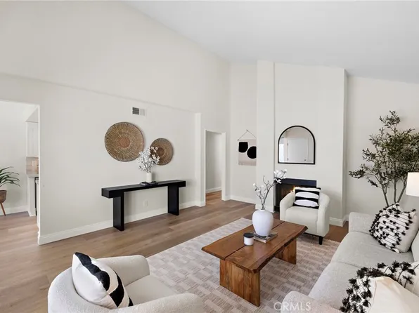 18721 Applewood Cir, Huntington Beach, CA 92646