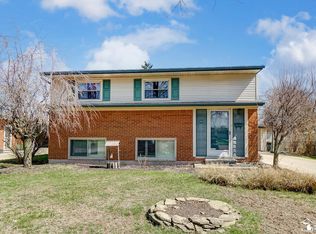 522 Donnalee Dr, Monroe, MI 48162