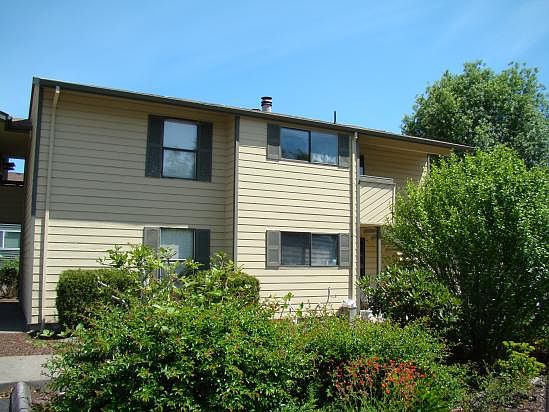 2nd image of 3860 SW 178th Ave Unit 7