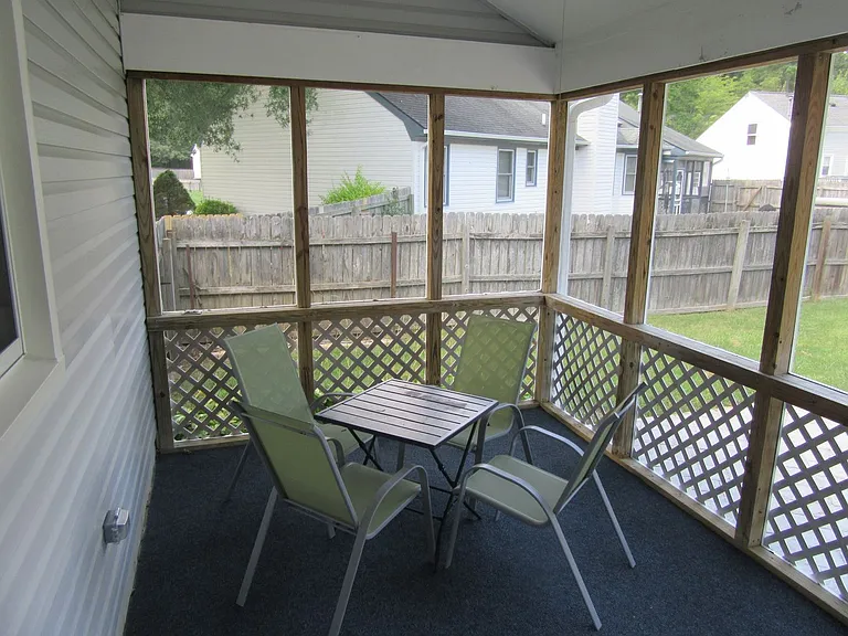 2400 Broadnax Cir — Photo 22