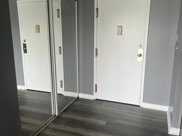 16400 N Park Dr APT 418