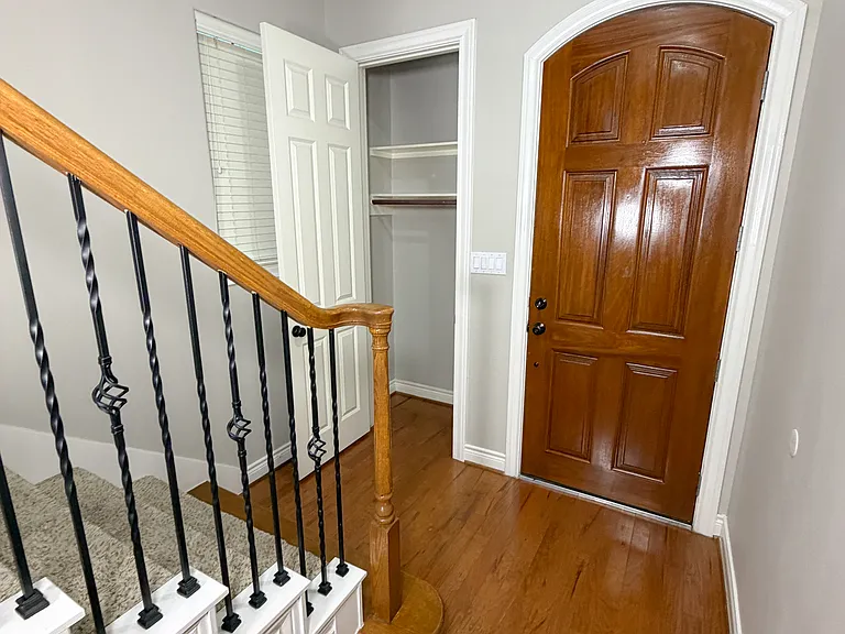 1505 Paige St — Photo 9