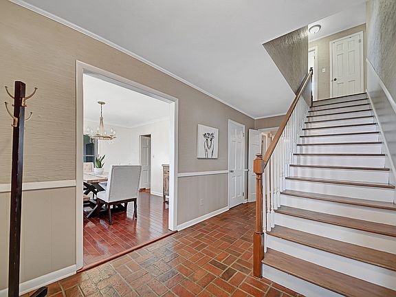 2nd image of 508 Belle Meade Dr