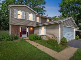2385 Dogwood Ln, Aurora, IL 60504