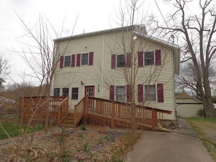 1st image of 218 E Foster St