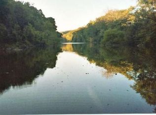 2750 Wildwood Rd, Dandridge, TN 37725