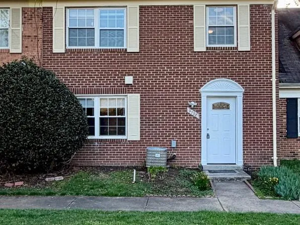 9798 Hagel Cir, Lorton, VA 22079