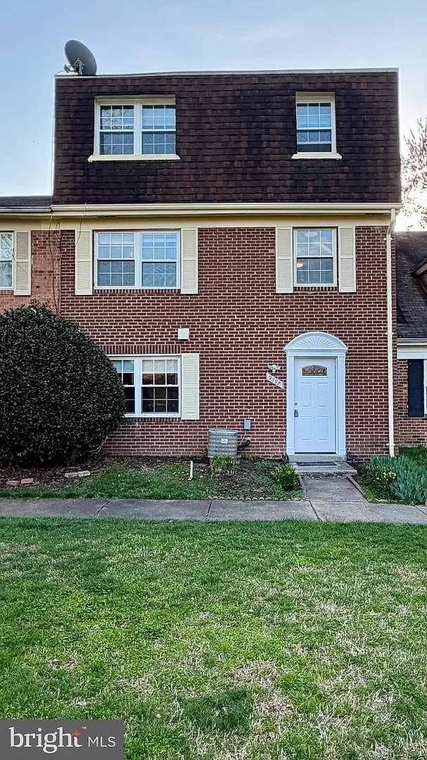 9798 Hagel Cir photo 1