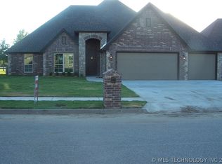 7622 N 144th East Ave, Owasso, OK 74055