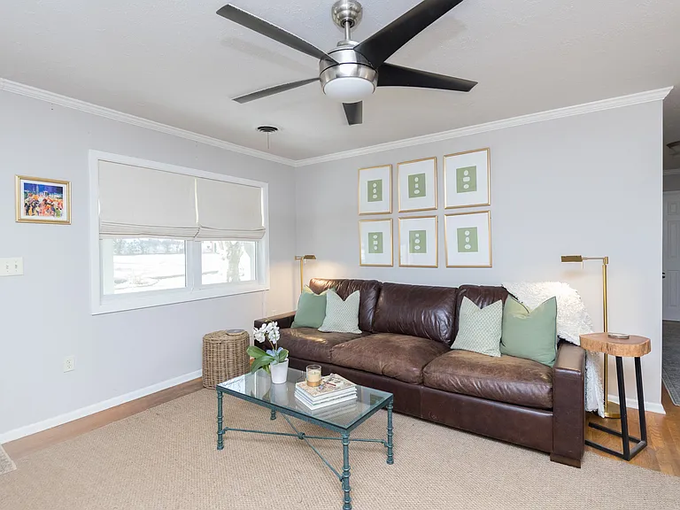 107 Clubview Rd — Photo 3