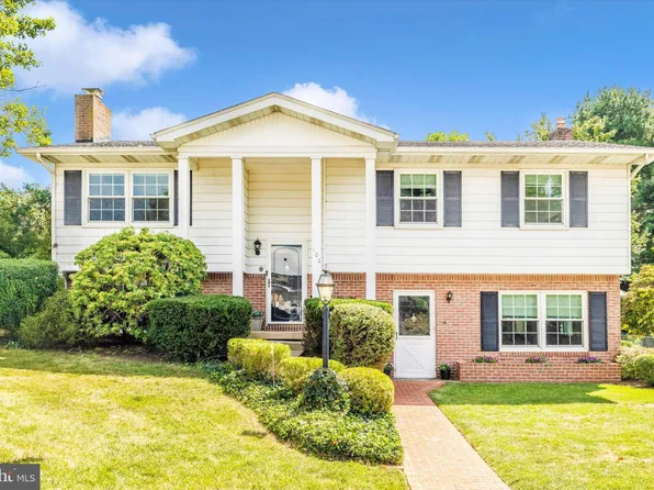 102 Larch Ln, Middletown, MD 21769