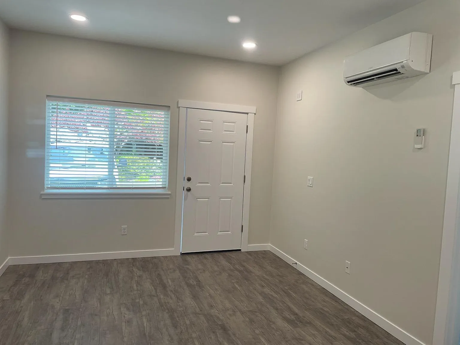 6818 Twin Hills Dr W — Photo 2