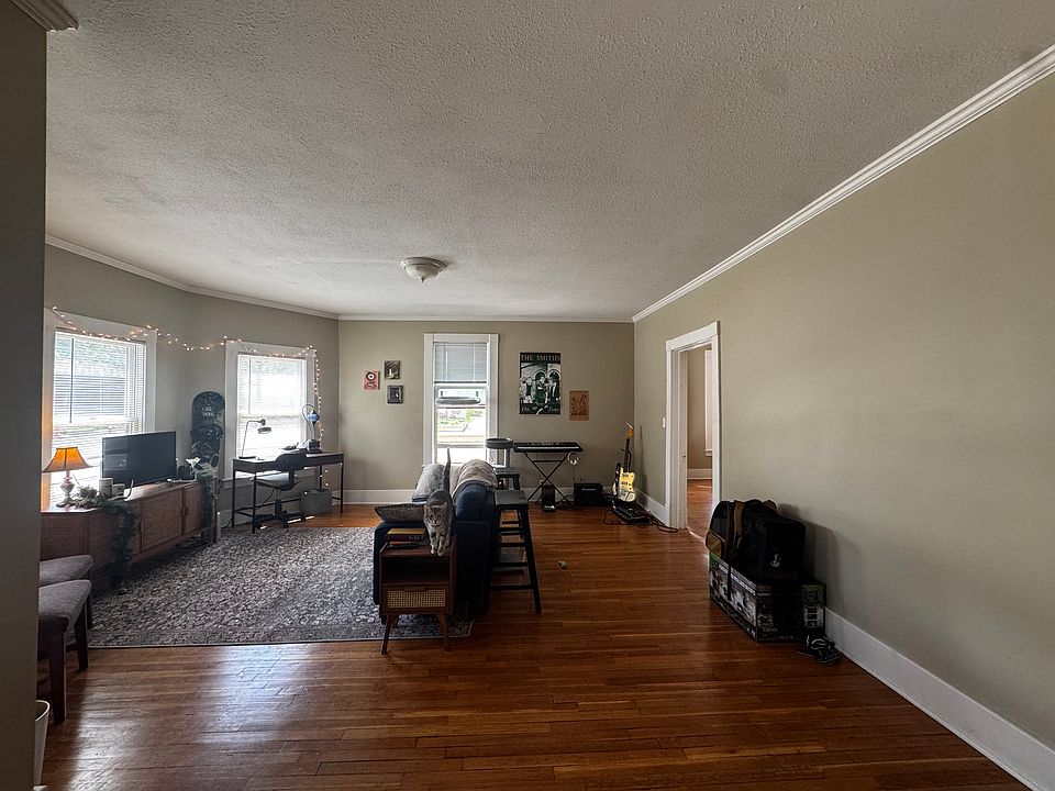 1st image of 728 Poyntz Ave APT 1