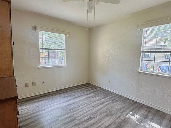 5th image of 732 Sutton Dr