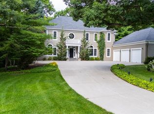 404 SW Country Club Ln, Ankeny, IA 50023